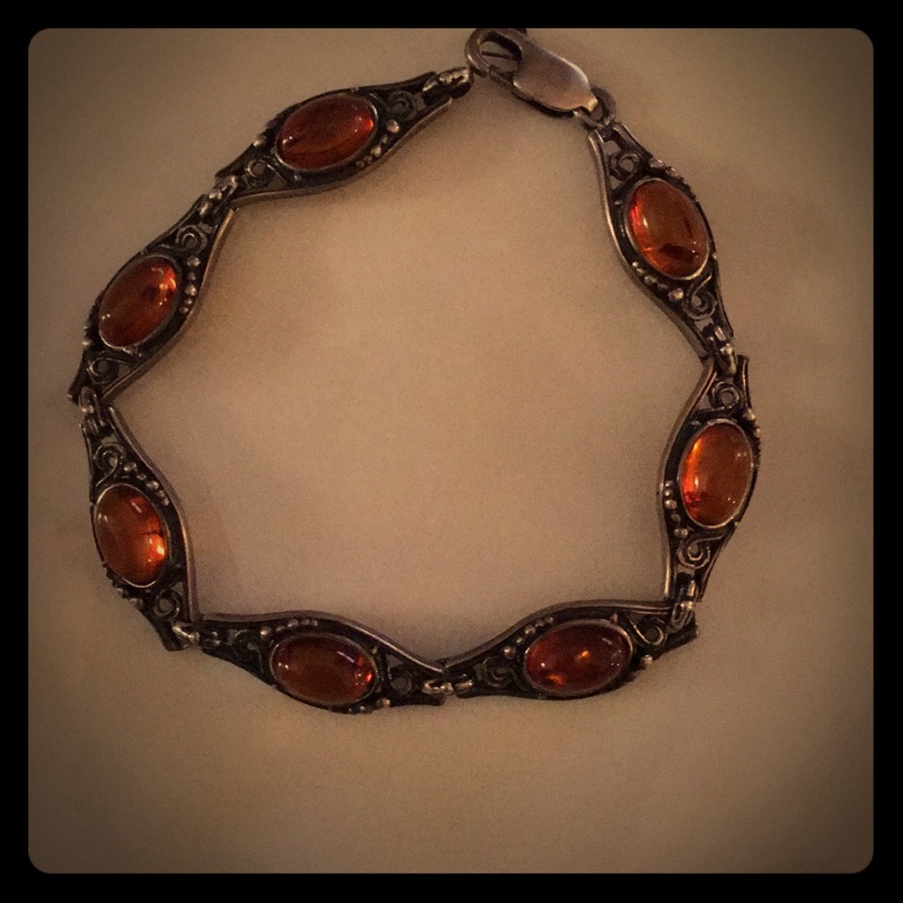 Vintage Sterling Silver & Amber bracelet